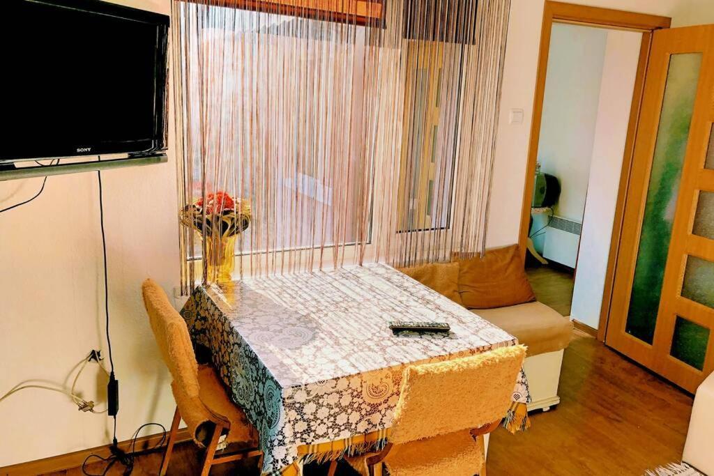 Нouse With Cute Little Yard Apartment Plovdiv Bagian luar foto